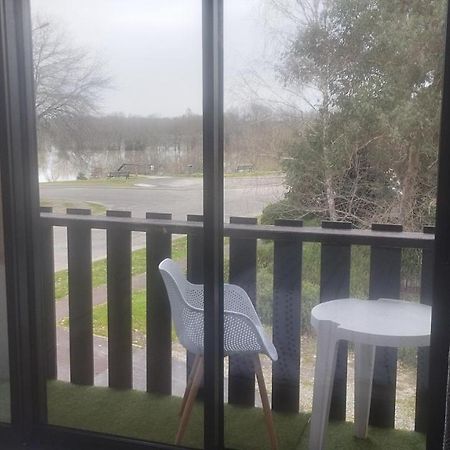 Studio Tout Confort Au Bord Du Lac D'Estey Apartment Dax Exterior foto